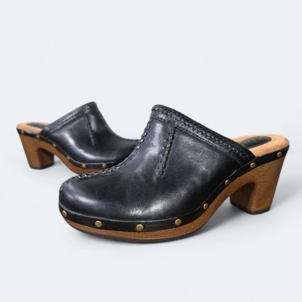Clarks Artisan Black Leather Clogs with Wooden Heel Size 7